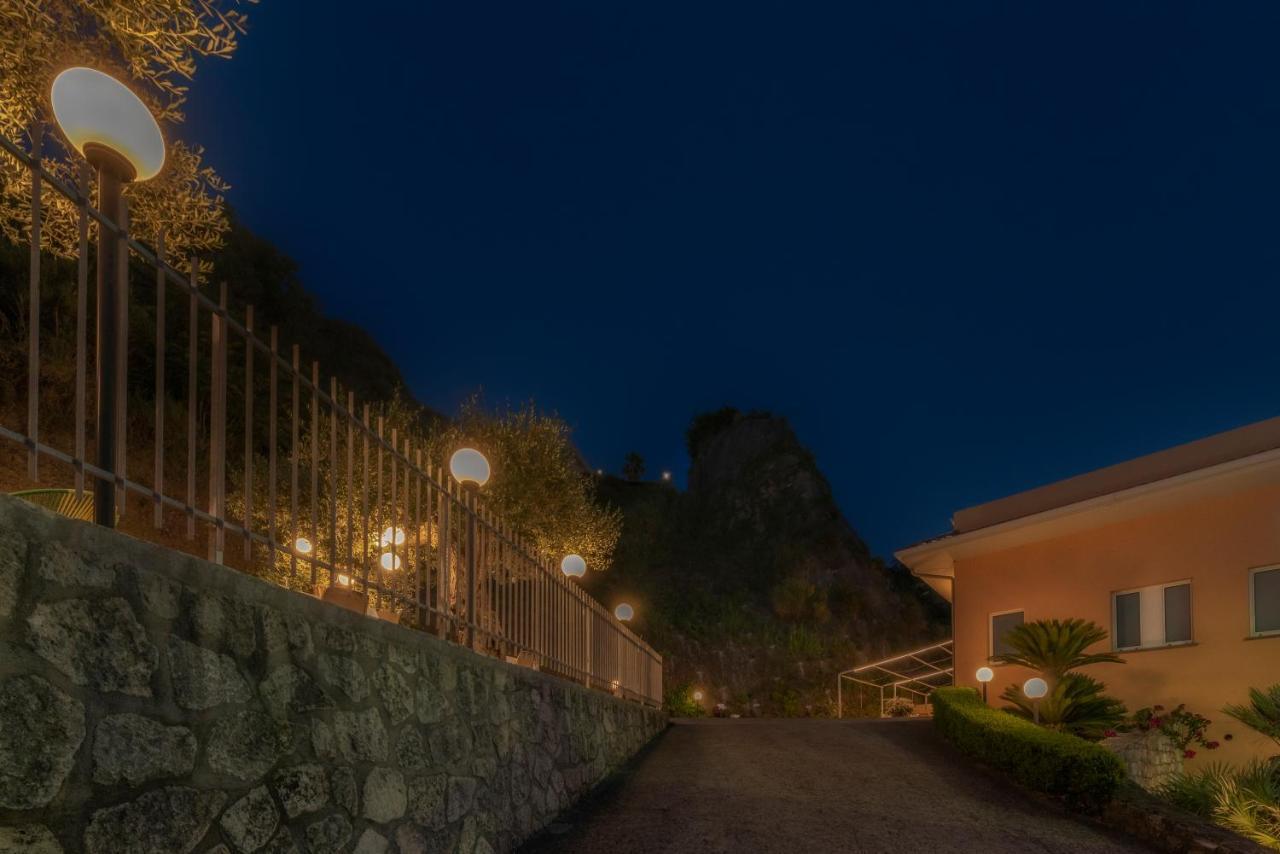 La Risacca Relais Bed and Breakfast Belvedere Marittimo Exteriör bild